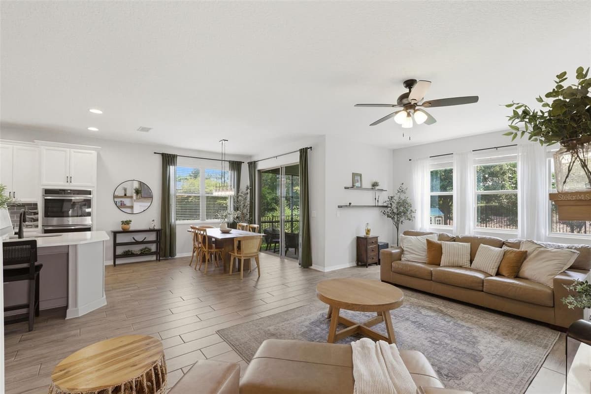 285 ANCONA AVENUE — photo 17 of 39