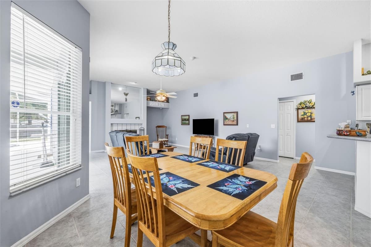 15306 CARROLLTON LANE — photo 18 of 46