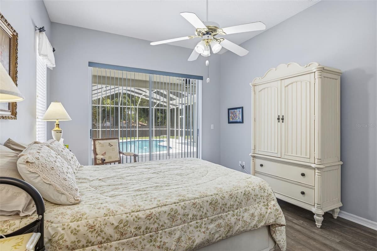 15306 CARROLLTON LANE — photo 25 of 46
