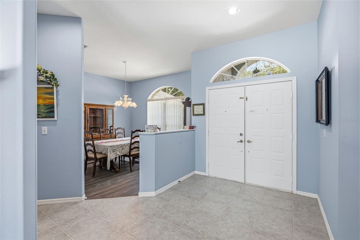 15306 CARROLLTON LANE — photo 11 of 46