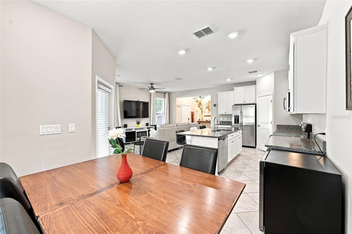 6809 VIA PERLOSO COURT — photo 13 of 83