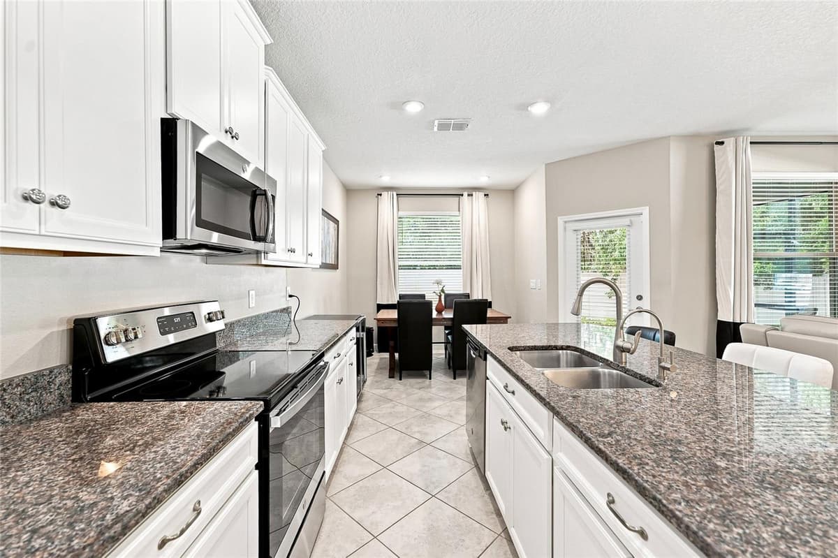 6809 VIA PERLOSO COURT — photo 12 of 83