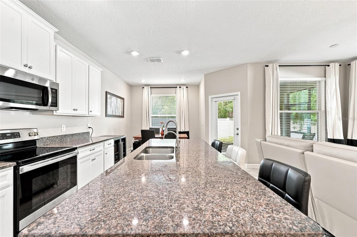 6809 VIA PERLOSO COURT — photo 10 of 83