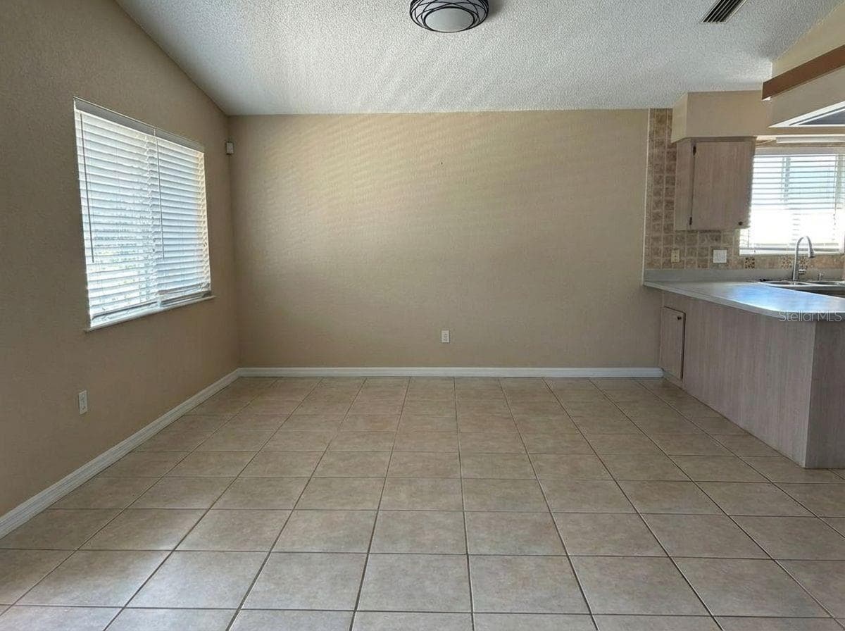 1783 MARYLAND AVENUE — photo 3 of 27