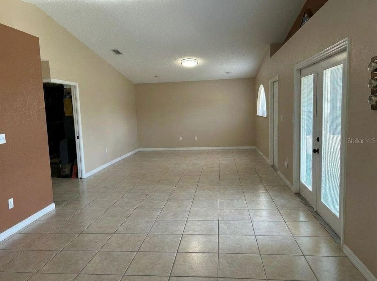 1783 MARYLAND AVENUE — photo 2 of 27