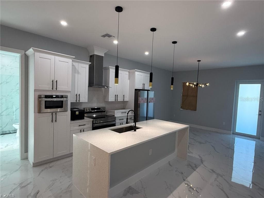 705 LEDGE STREET — photo 4 of 18