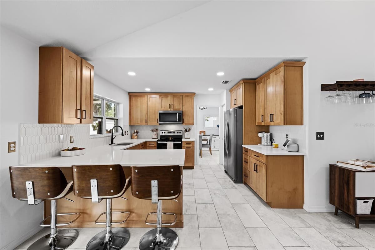 14018 CASCADE LANE — photo 13 of 46