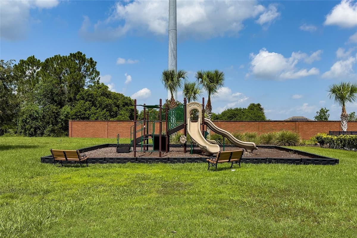 14537 SAN LORENZO DRIVE — photo 45 of 48