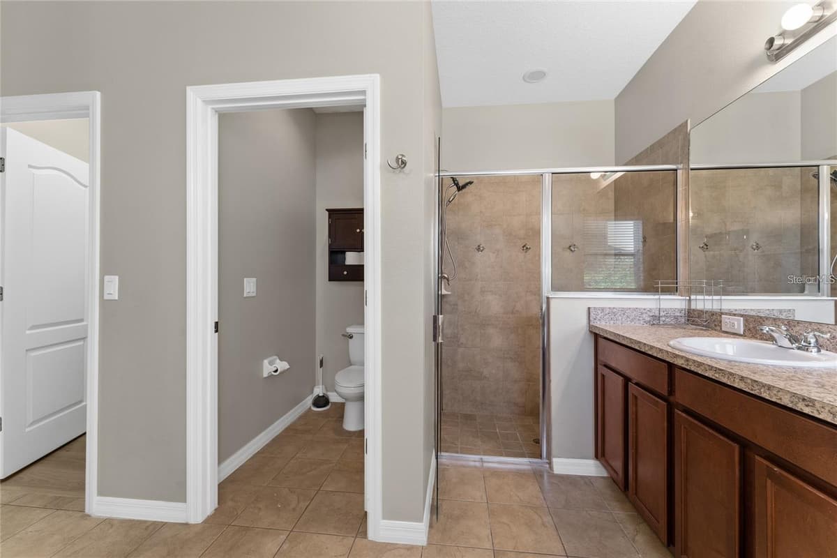 14537 SAN LORENZO DRIVE — photo 20 of 48