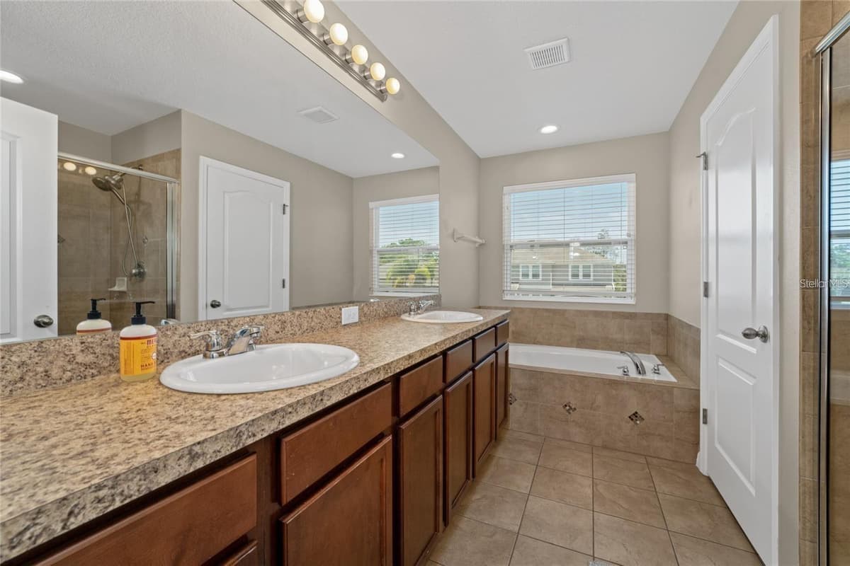 14537 SAN LORENZO DRIVE — photo 27 of 48