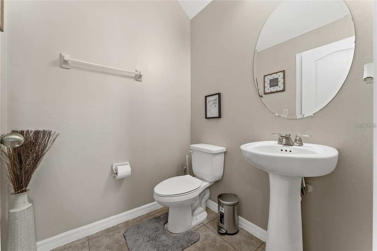 14537 SAN LORENZO DRIVE — photo 16 of 48