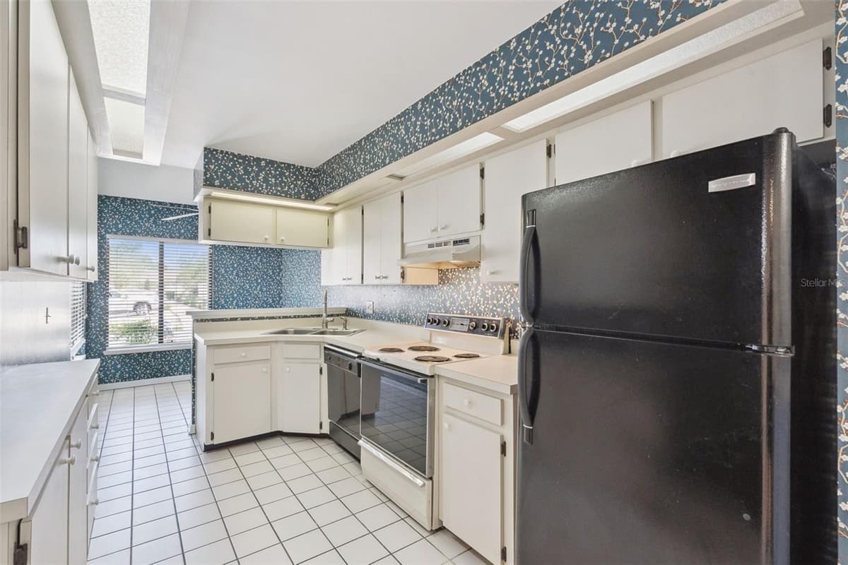 2433 GRAND TETON CIRCLE — photo 9 of 31