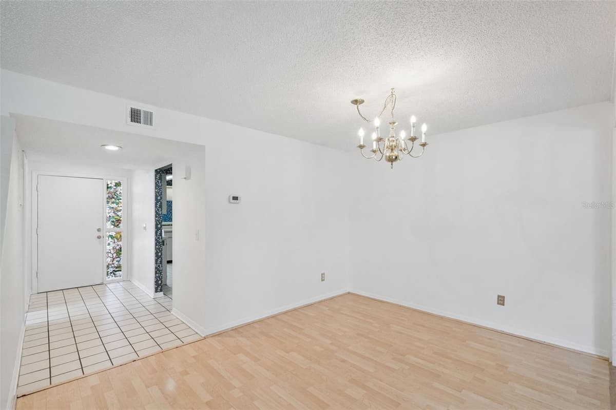 2433 GRAND TETON CIRCLE — photo 4 of 31