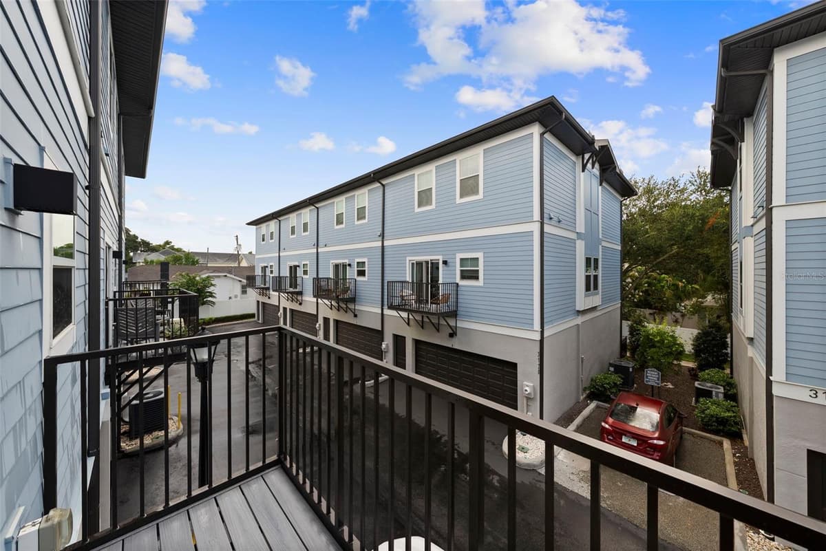 3122 AZEELE STREET — photo 18 of 38