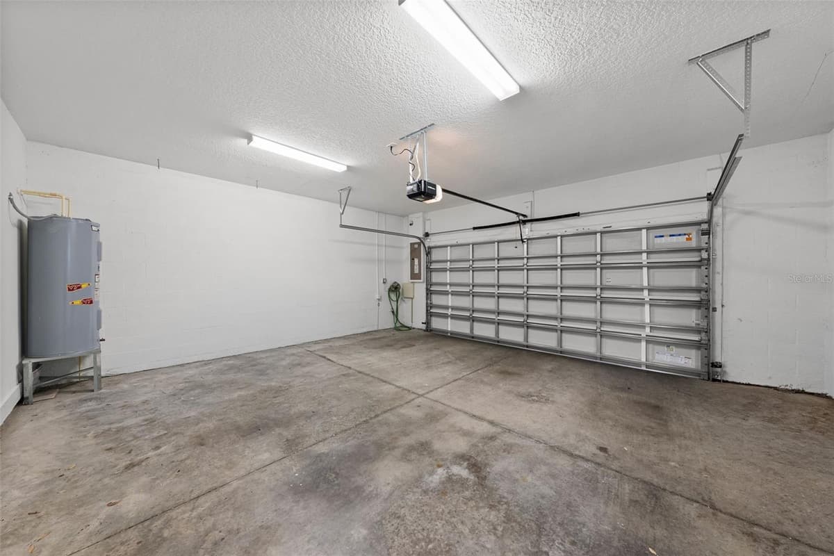 3122 AZEELE STREET — photo 36 of 38