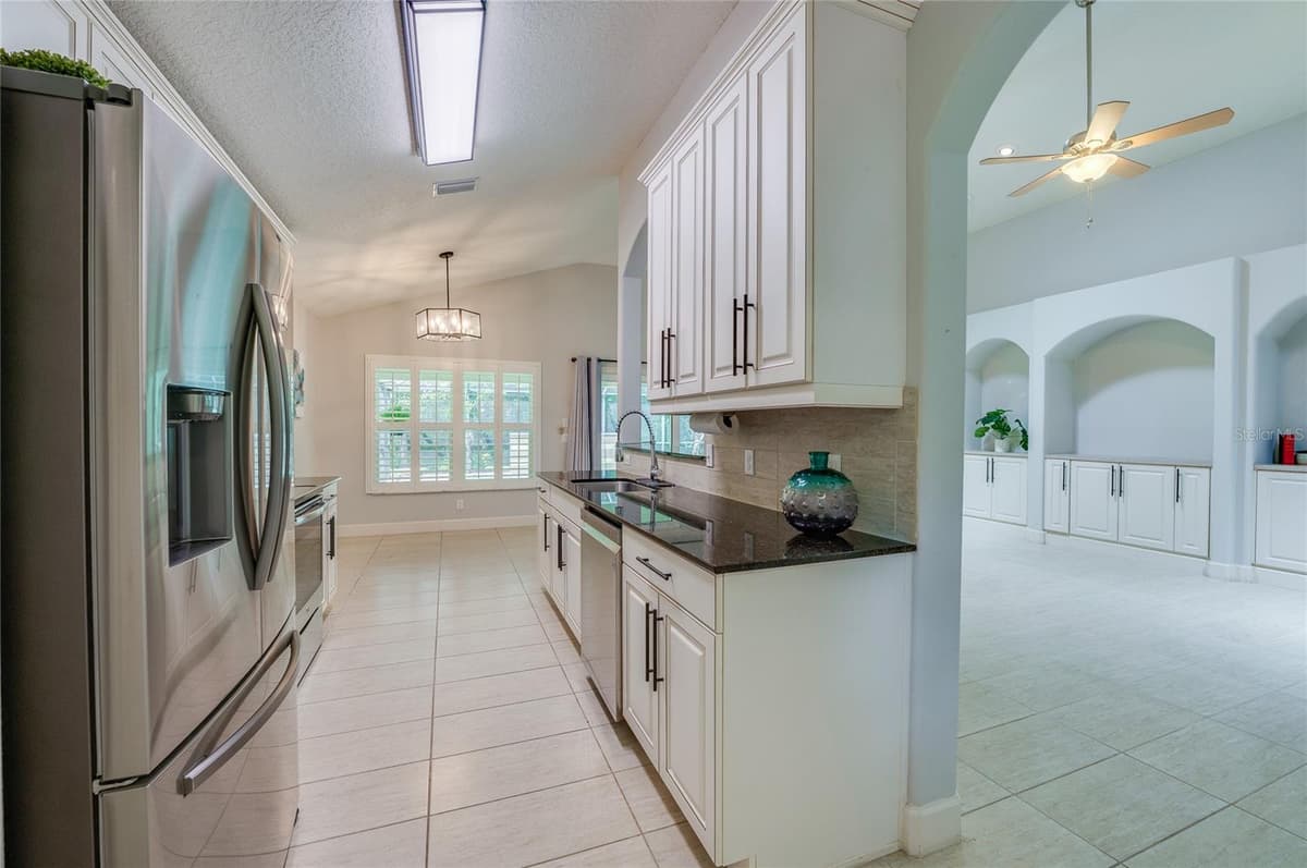 312 BIRKDALE DRIVE — photo 18 of 45