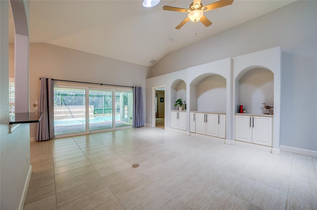 312 BIRKDALE DRIVE — photo 9 of 45