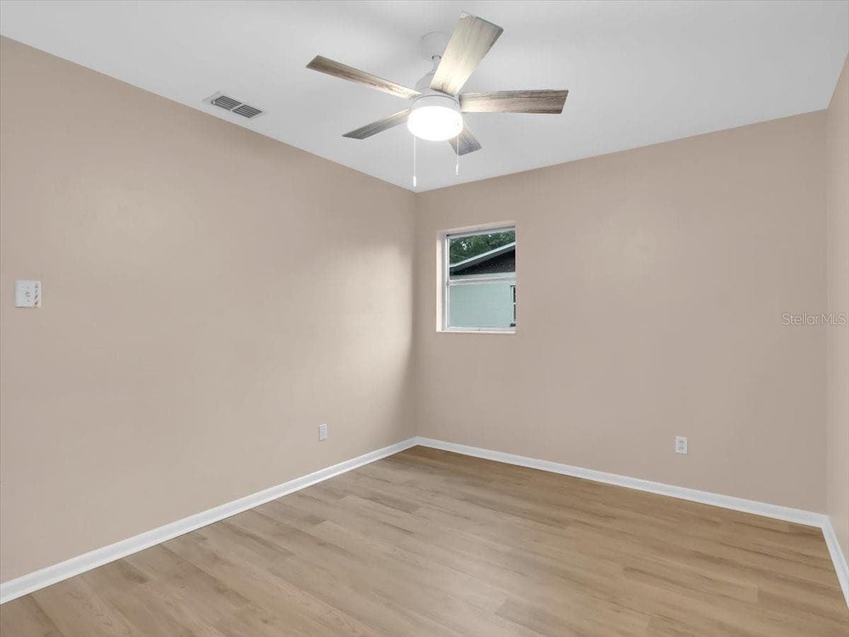 5810 DRIFTWOOD DRIVE — photo 17 of 30