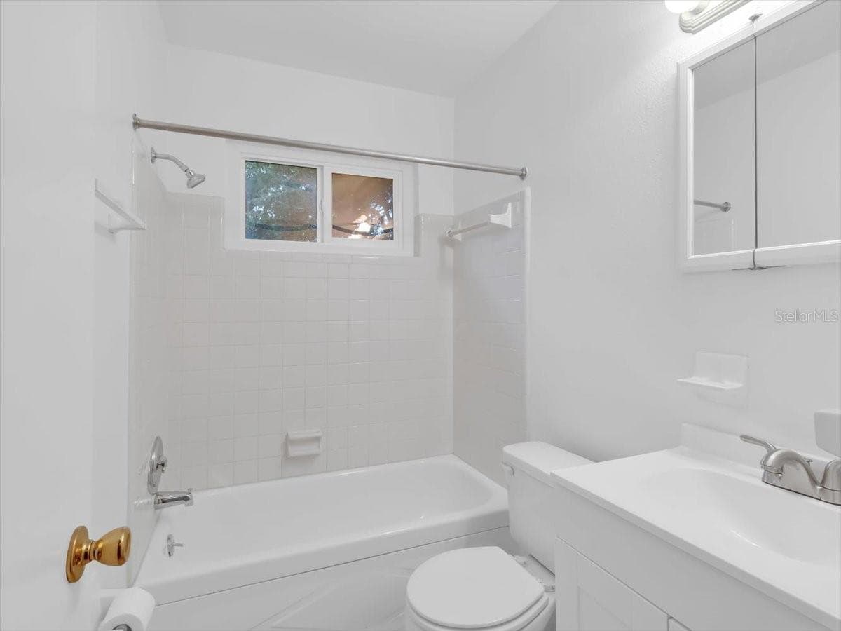 5810 DRIFTWOOD DRIVE — photo 20 of 30