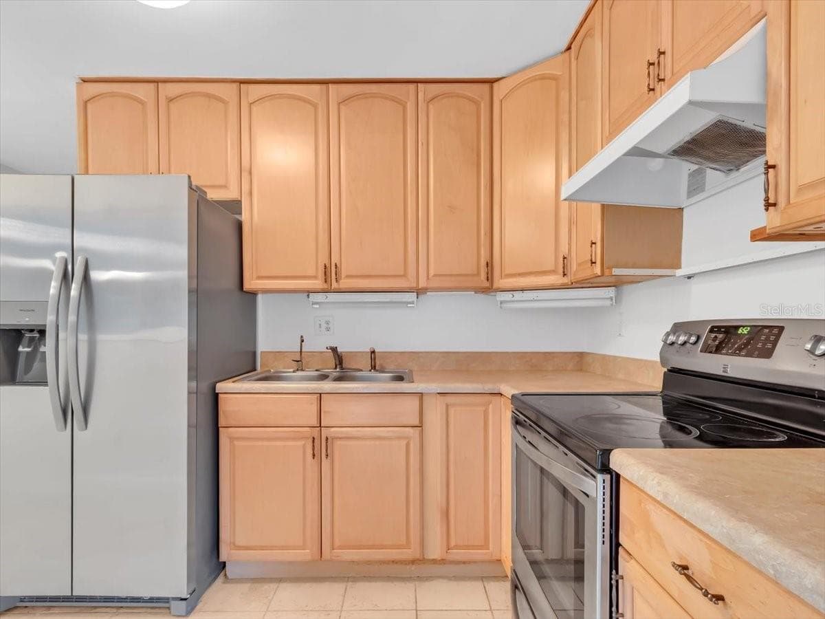5810 DRIFTWOOD DRIVE — photo 11 of 30