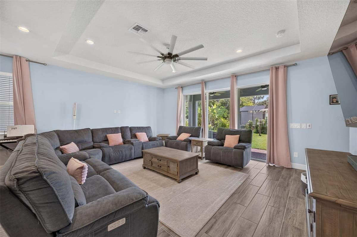 3607 ARBORDALE LOOP — photo 20 of 39