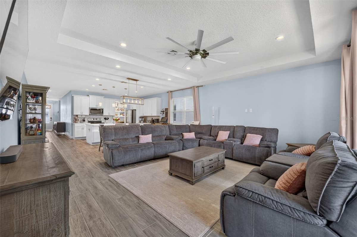 3607 ARBORDALE LOOP — photo 21 of 39