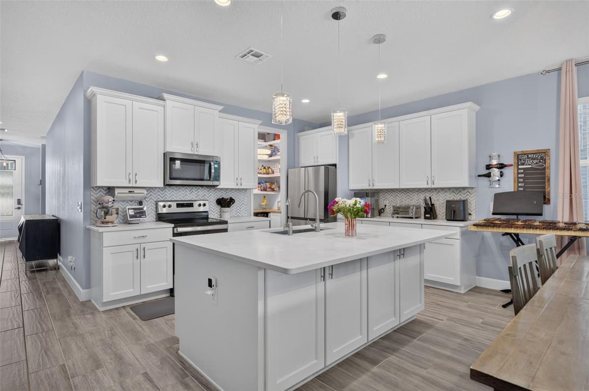 3607 ARBORDALE LOOP — photo 7 of 39
