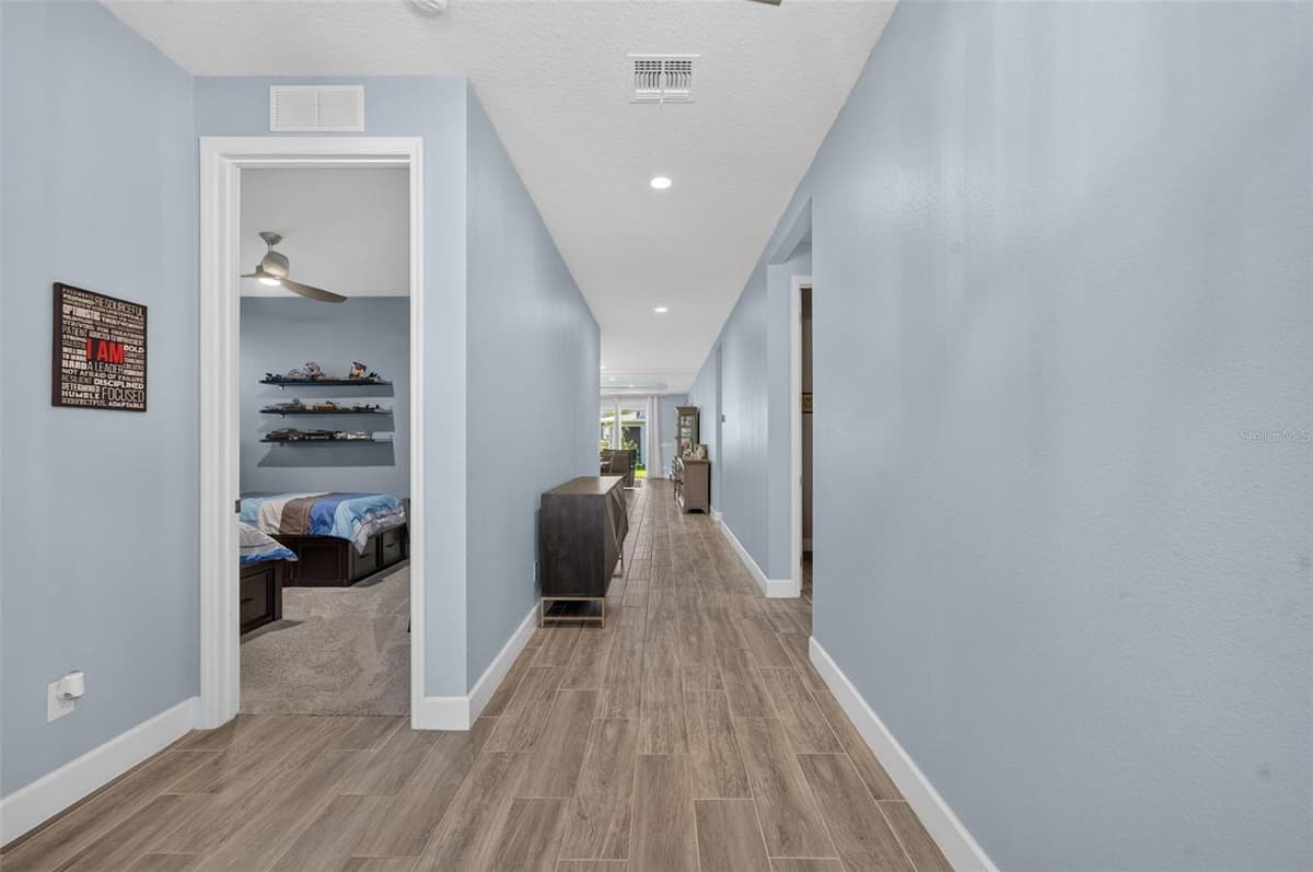 3607 ARBORDALE LOOP — photo 4 of 39