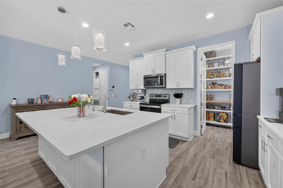 3607 ARBORDALE LOOP — photo 14 of 39