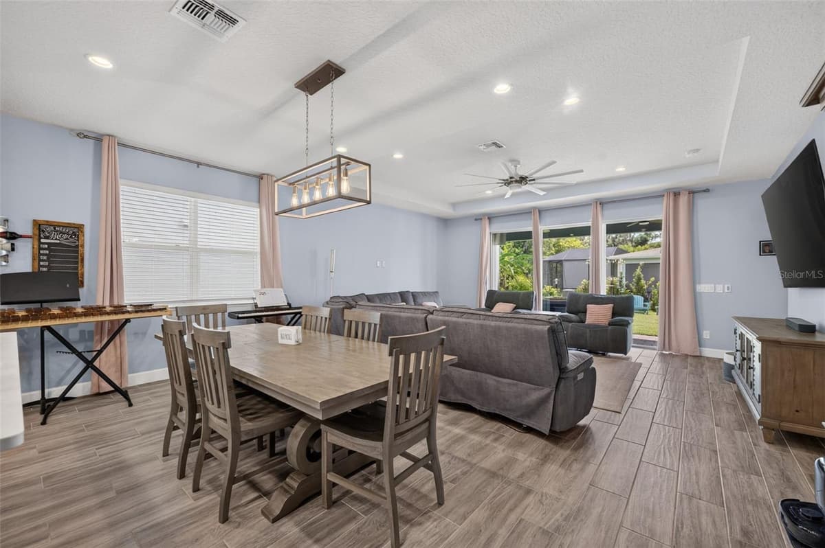 3607 ARBORDALE LOOP — photo 17 of 39