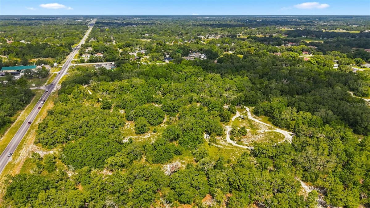 8439 COUNTY LINE ROAD — photo 8 of 22