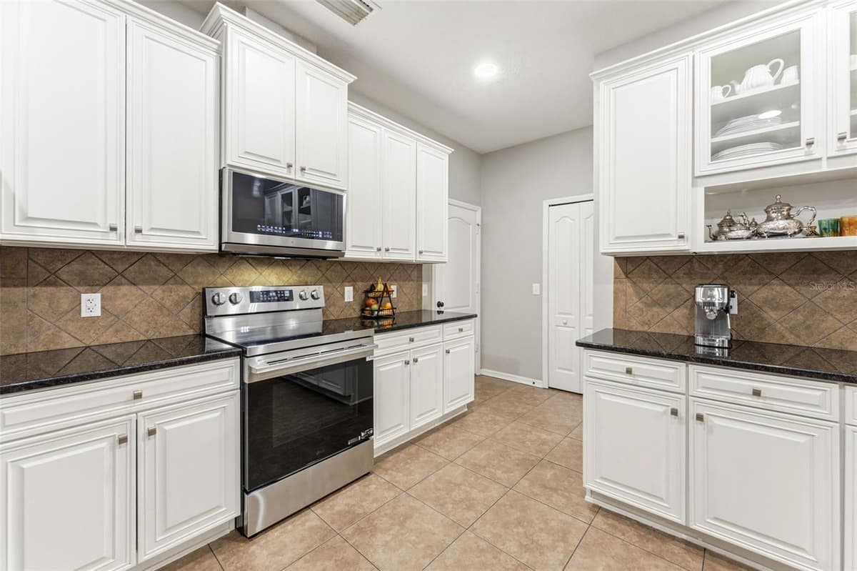 2515 CROSS MORE STREET — photo 14 of 53