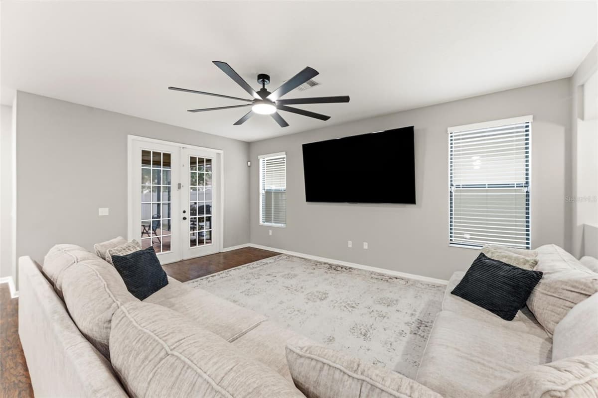 2515 CROSS MORE STREET — photo 10 of 53
