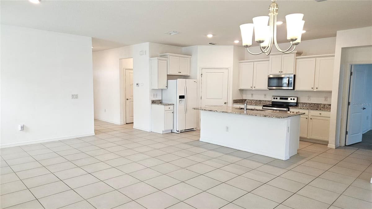 8103 WHEAT STONE DRIVE — photo 9 of 16