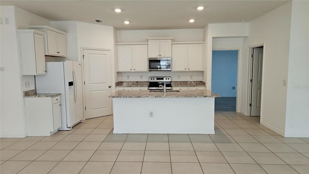 8103 WHEAT STONE DRIVE — photo 10 of 16