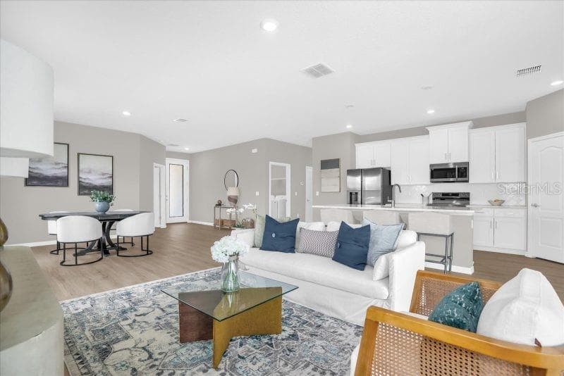 13698 43RD CIRCLE — photo 8 of 25