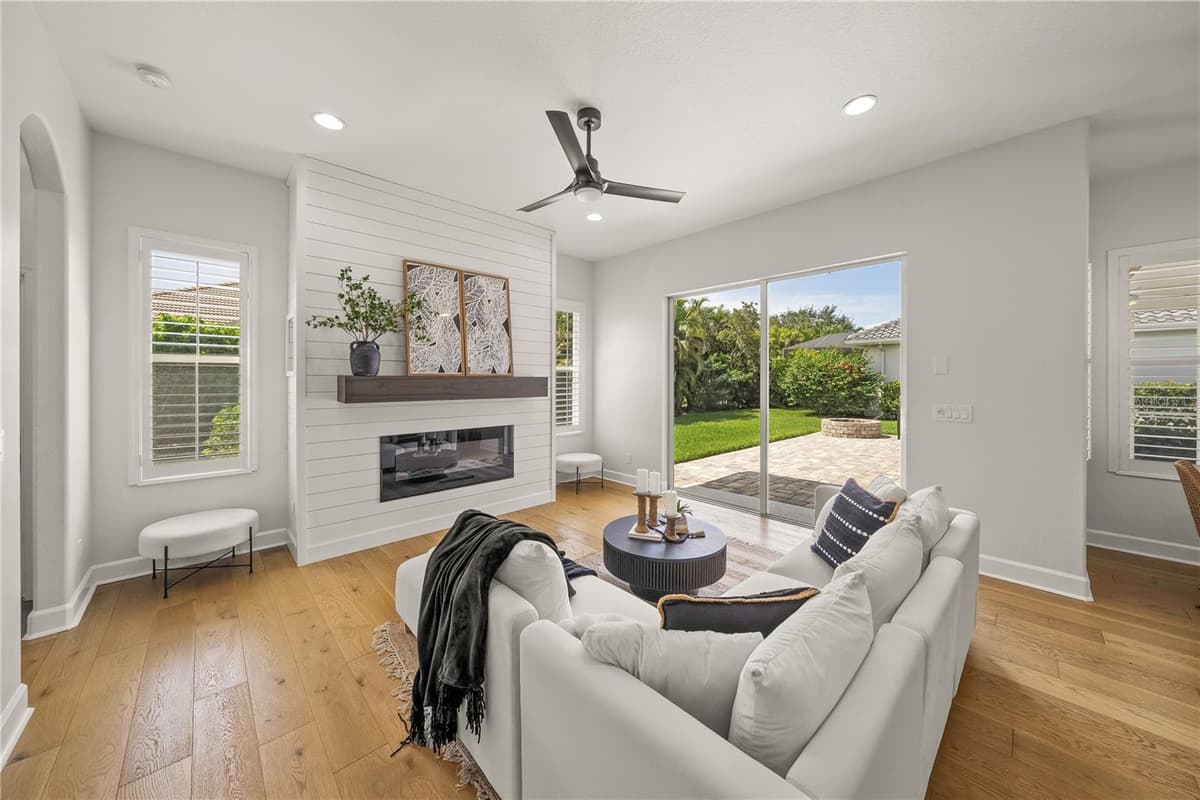 8275 BARTON FARMS BOULEVARD — photo 12 of 38