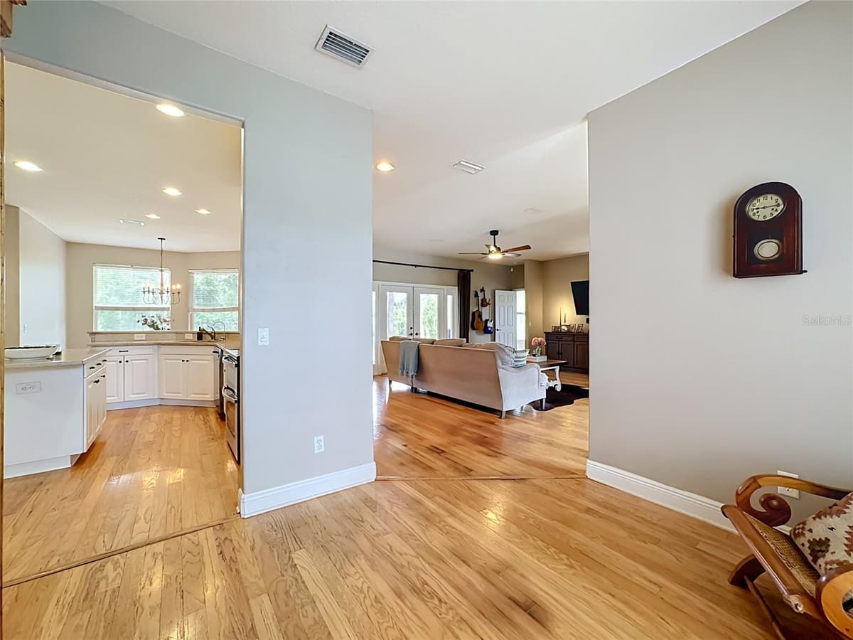 11319 TRALEE DRIVE — photo 15 of 42