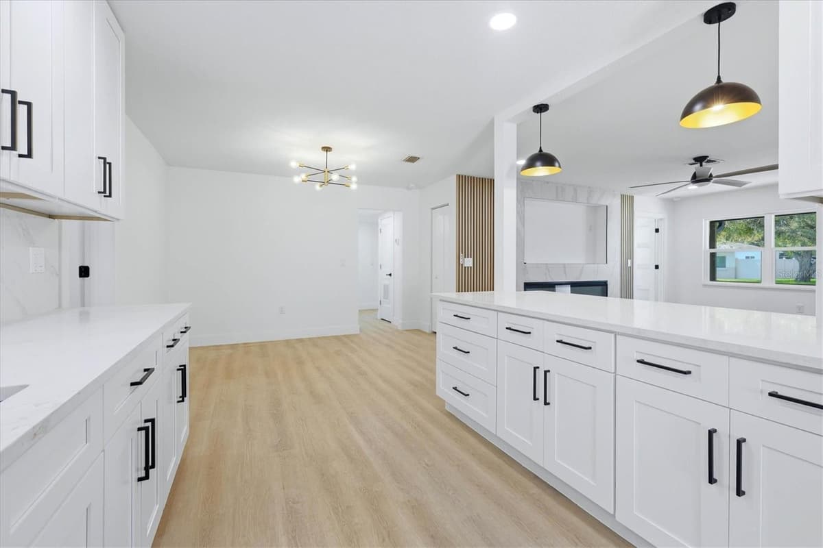 4420 BAY COURT AVENUE — photo 13 of 29