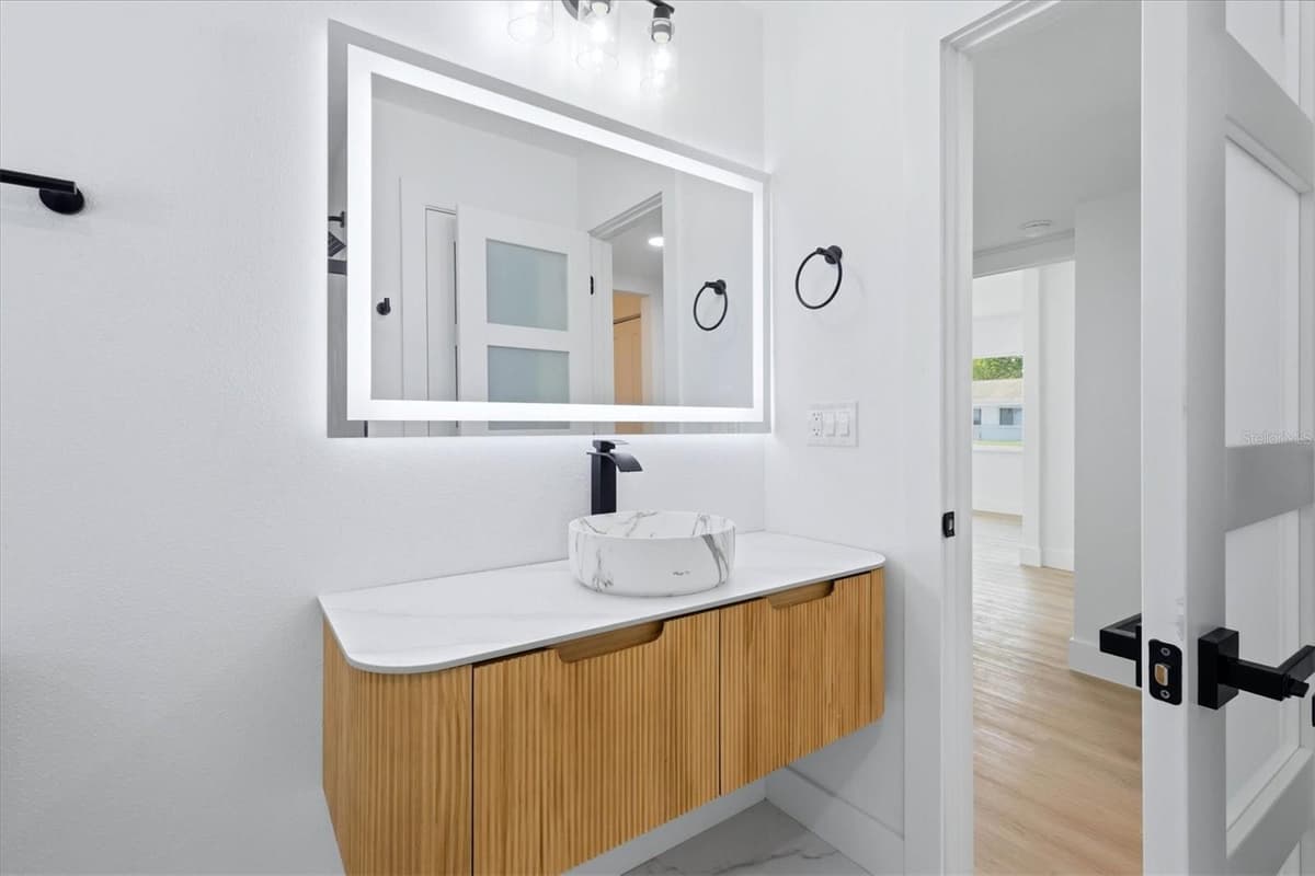 4420 BAY COURT AVENUE — photo 26 of 29