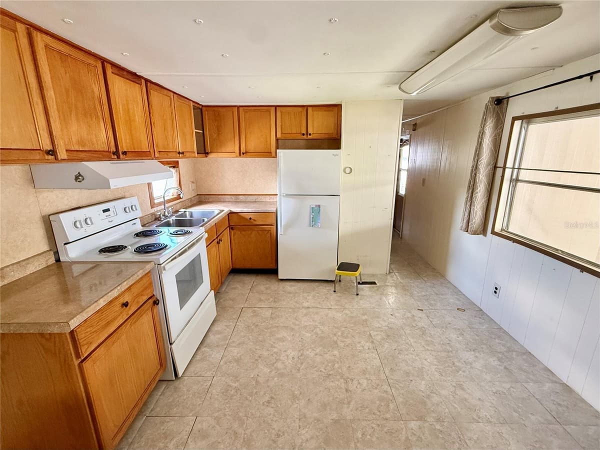 7103 EL MEYERS STREET — photo 8 of 24