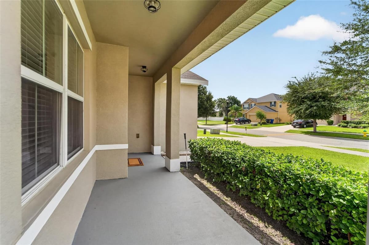 9637 TRONCAIS CIRCLE — photo 3 of 60