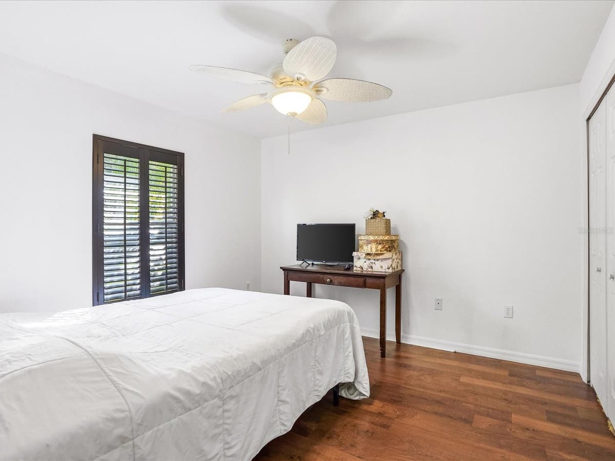 3002 MONCRIEF AVE — photo 23 of 50