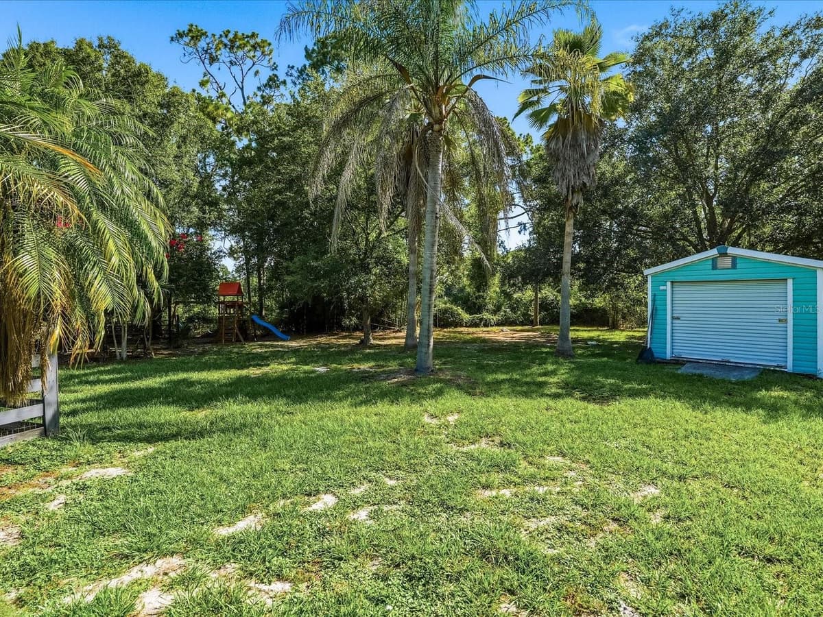 3002 MONCRIEF AVE — photo 38 of 50