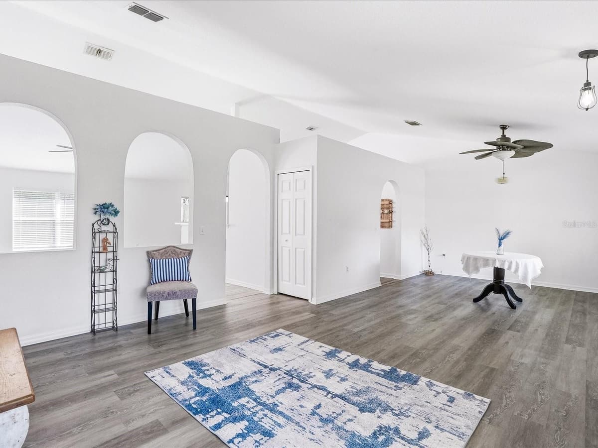 3002 MONCRIEF AVE — photo 12 of 50