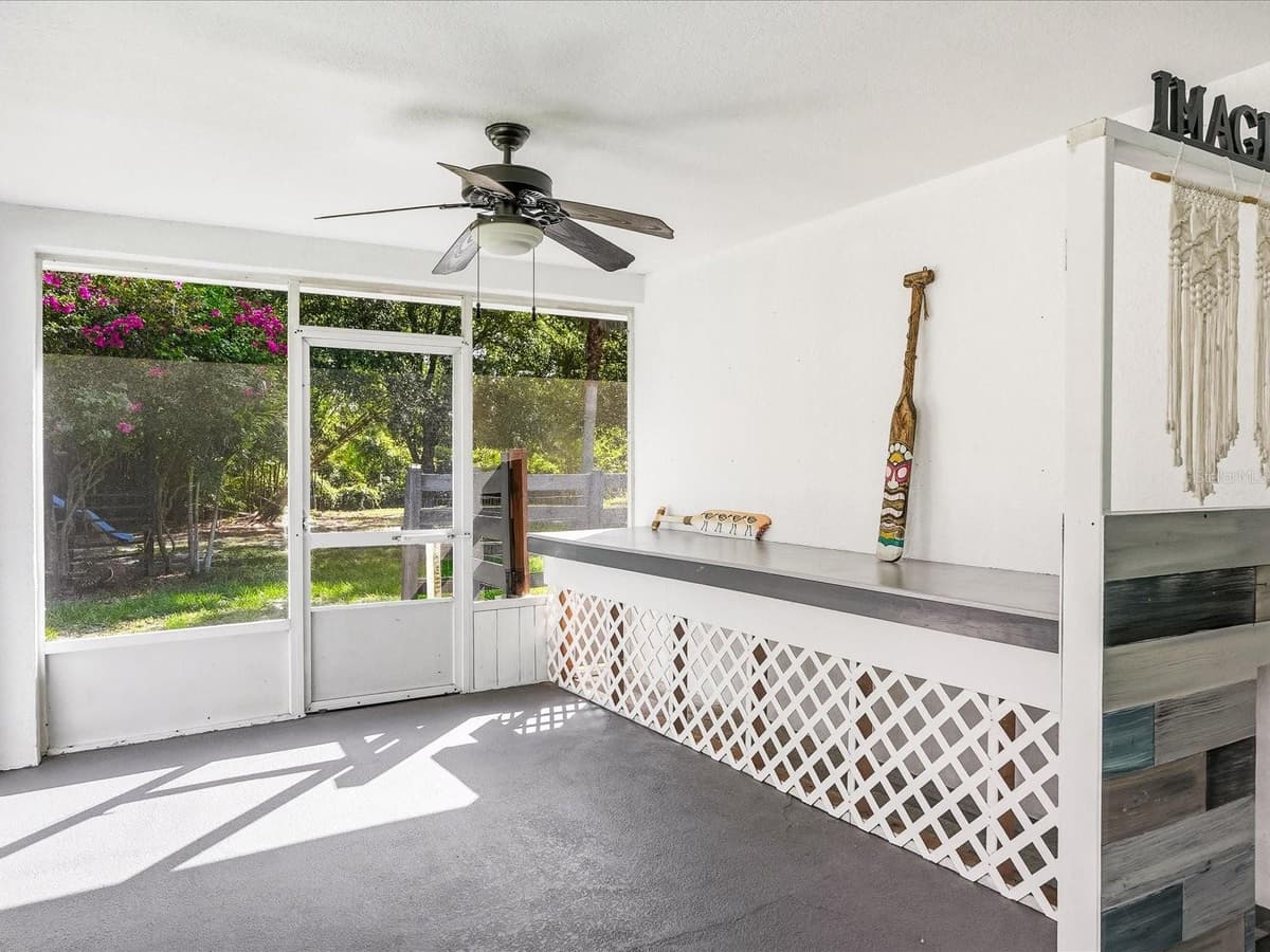 3002 MONCRIEF AVE — photo 31 of 50