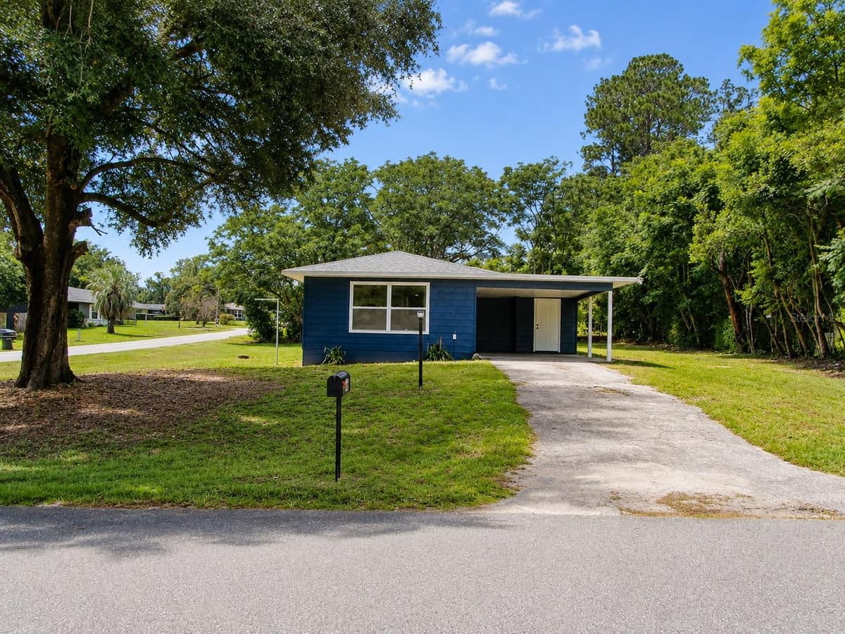 49 LAKE COURT LOOP — photo 1 of 17