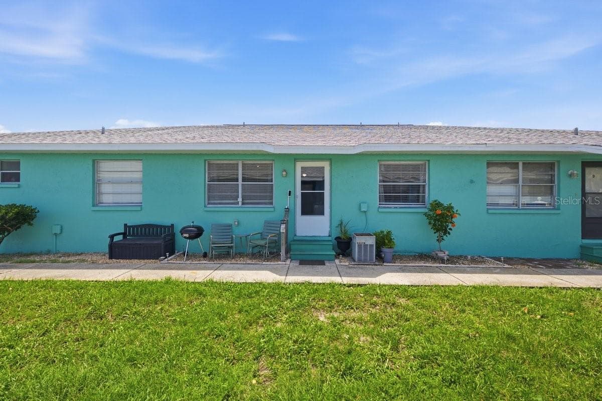 1041 APOLLO BEACH BOULEVARD — photo 2 of 21