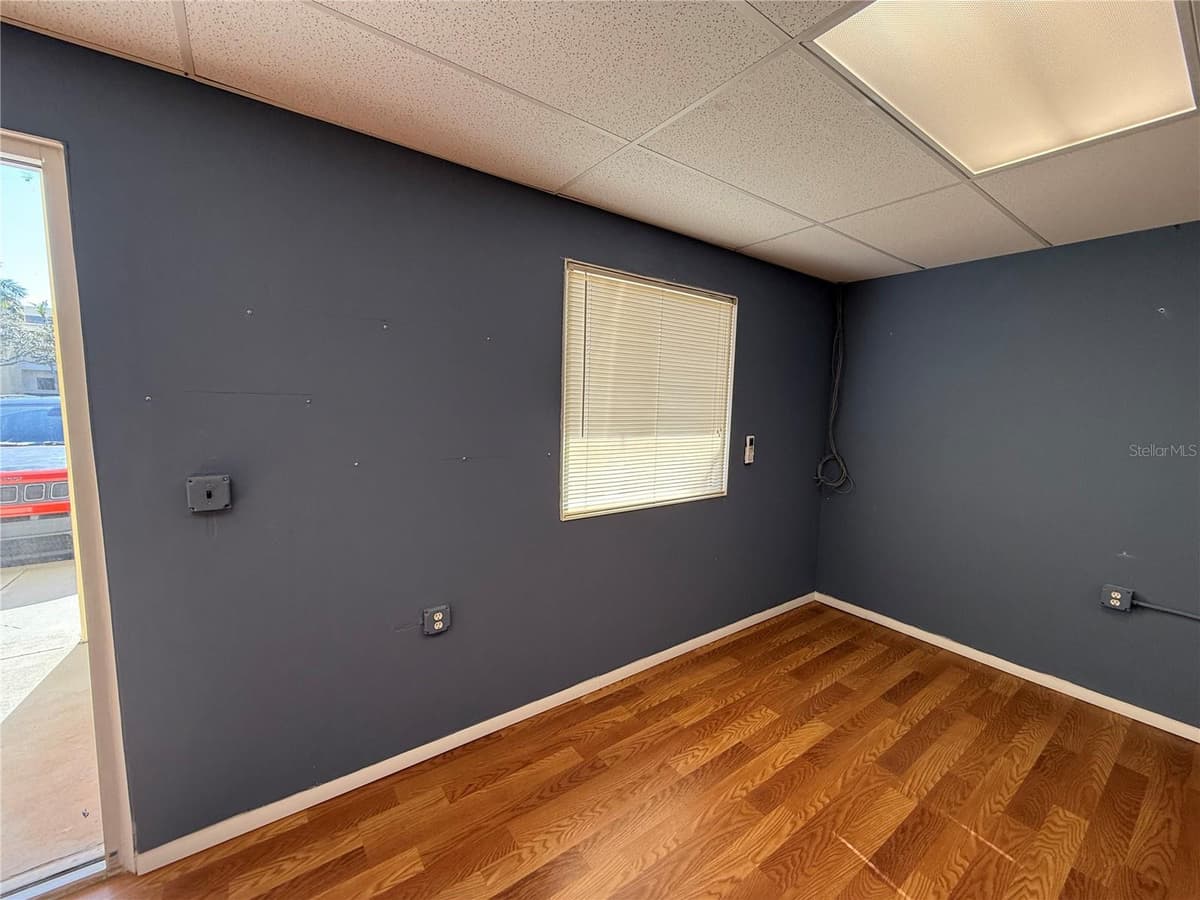 2755 VISTA PARKWAY — photo 6 of 18