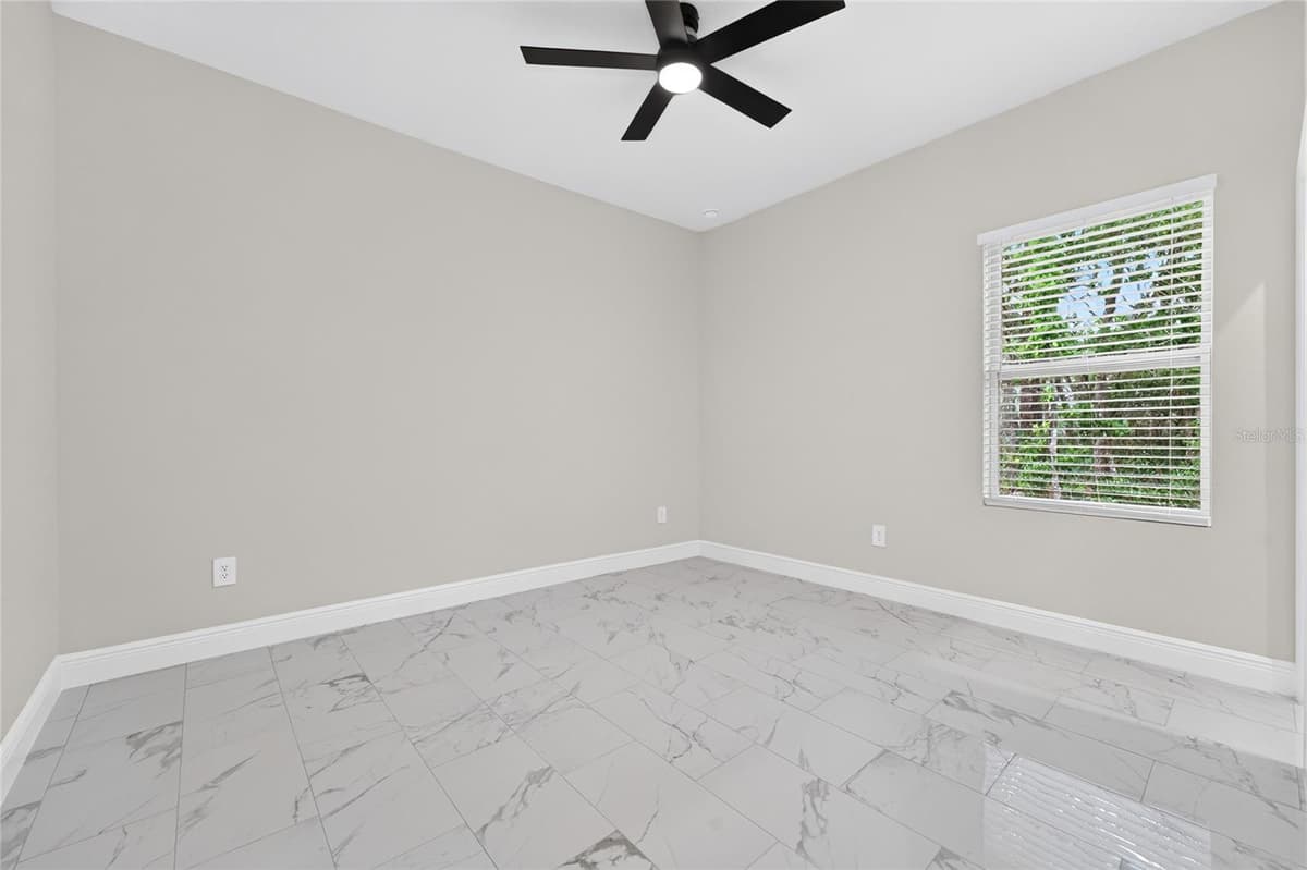 455 MARION OAKS PASS — photo 25 of 36